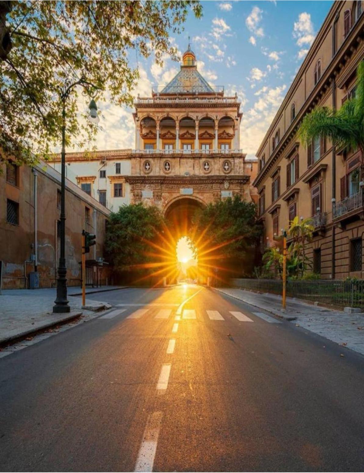 Hola Cathedral House Apartamento Palermo Exterior foto